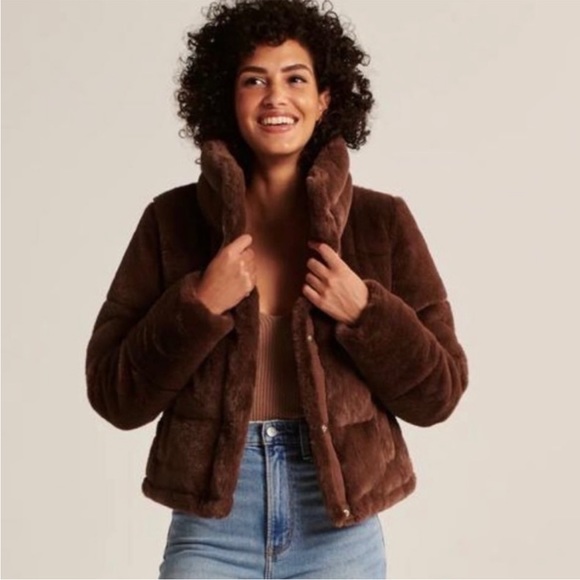 Abercrombie Faux Fur Mini Puffer Jacket Size large - Picture 2 of 8